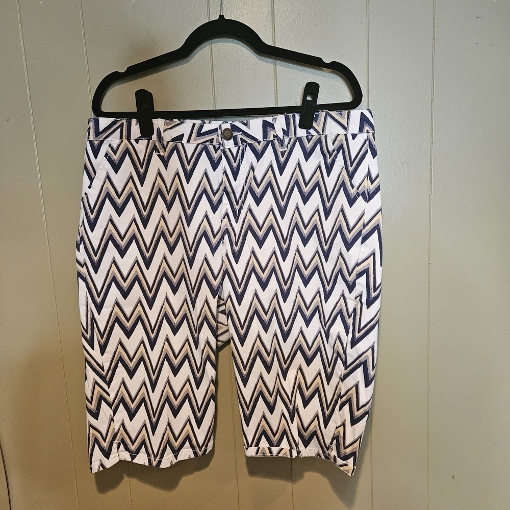 Ashley Stewart Bermuda Shorts, Size 14 | Bold Stretch Zigzag Print, Summer Style